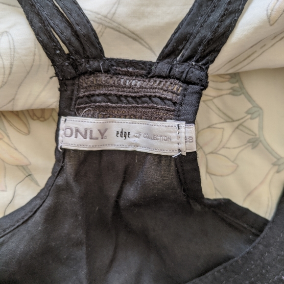 Tank top - Picture 2 of 3